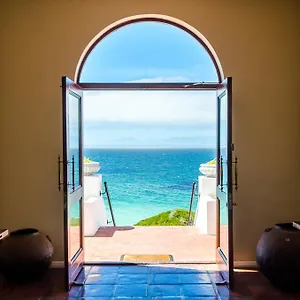Whale View Manor & Hotel